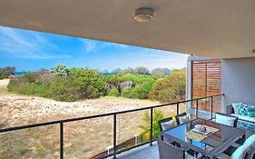 Loka Santi 10 - Beachfront Unit